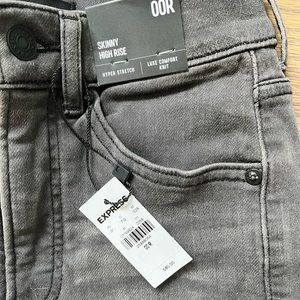 New with tags Express jeans